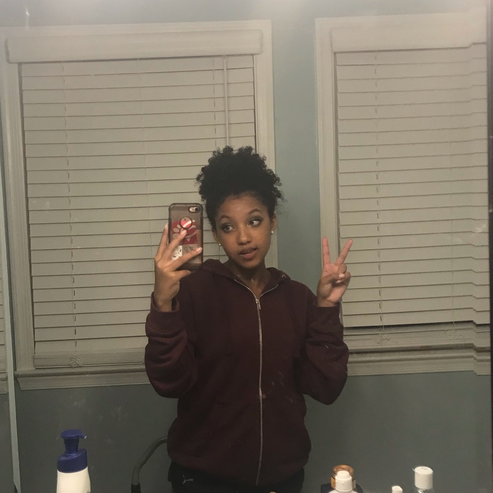 Meet your Posher, Malia